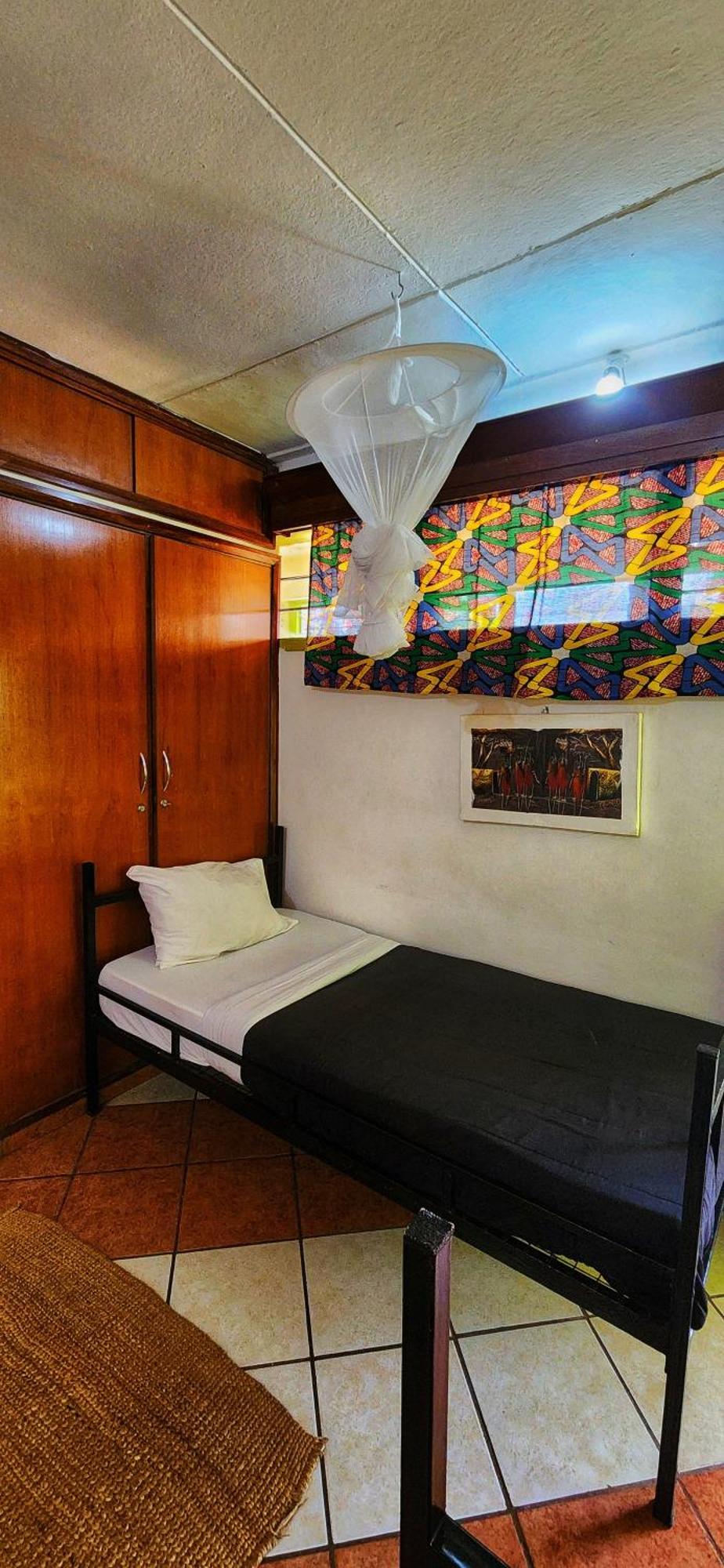 We Travel Hostel Moshi Buitenkant foto