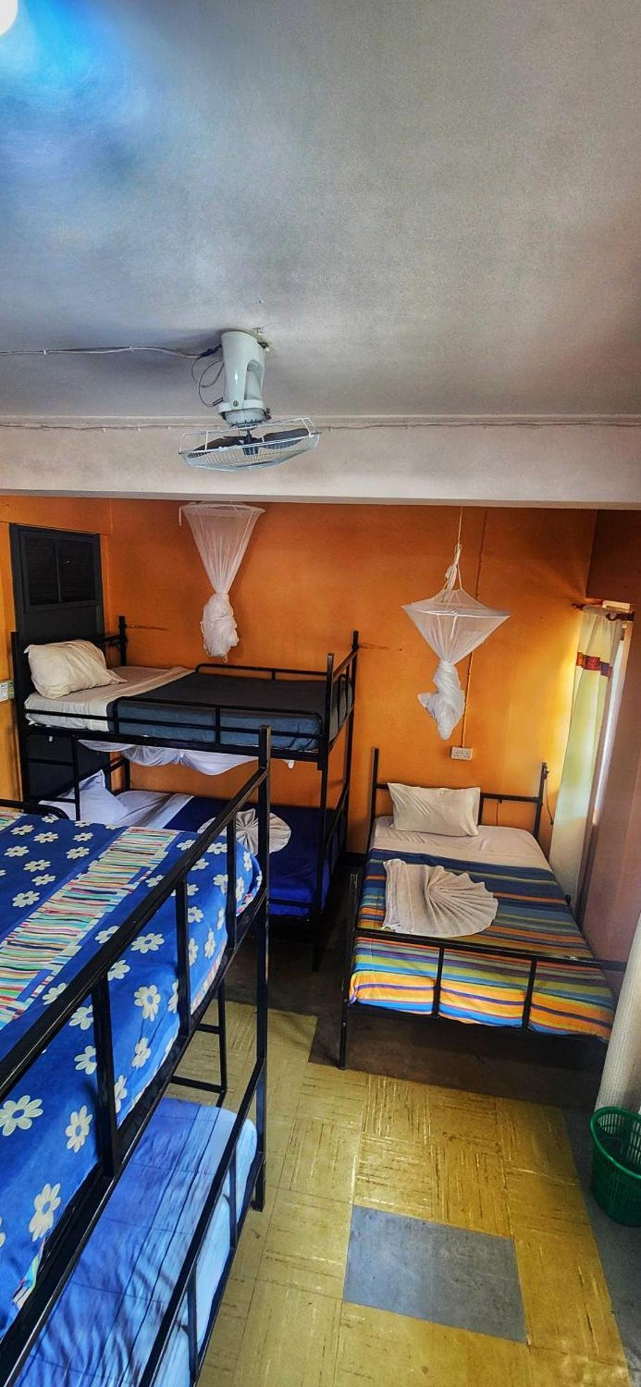 We Travel Hostel Moshi Buitenkant foto