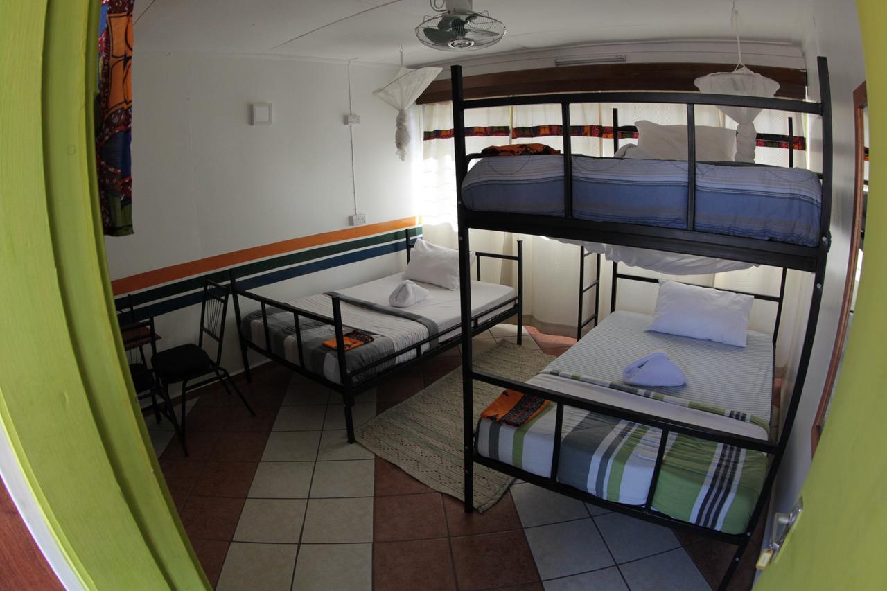 We Travel Hostel Moshi Buitenkant foto